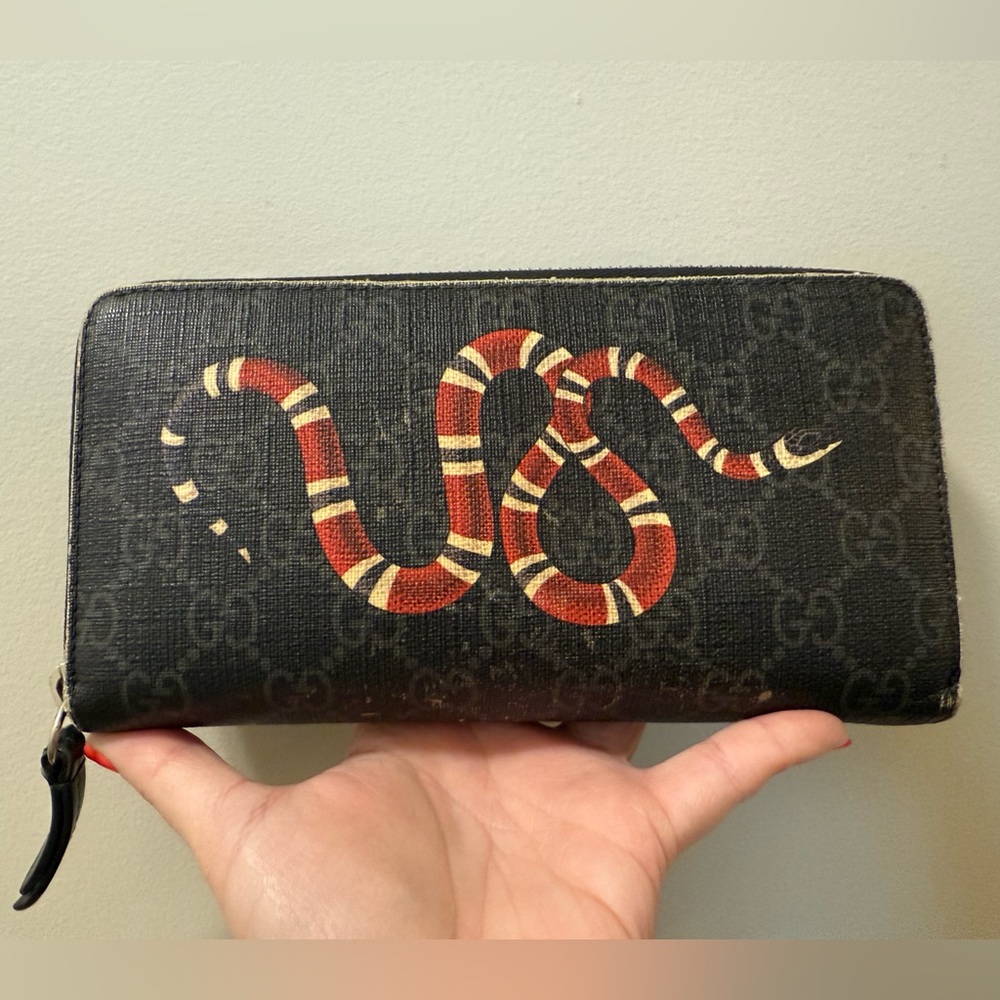 Gucci GG Supreme Monogram w/ Kingsnake Long Wallet - Picture 1 of 8